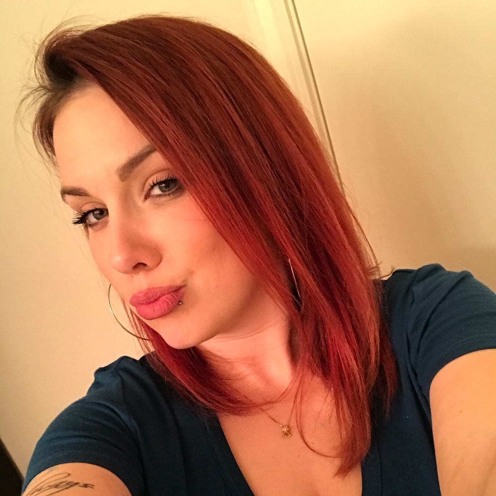 Meet your Posher, Shana